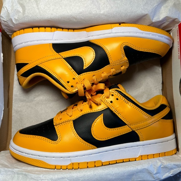 DS Nike Dunk Low Championship GoldenRod M6/W7.5 - Picture 2 of 4